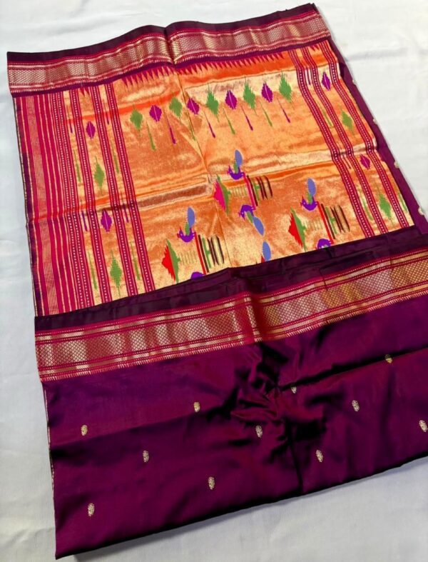 Manikya — Deep Plum Handloom Pure Silk Paithani with Traditional Bird-Motif Pallu