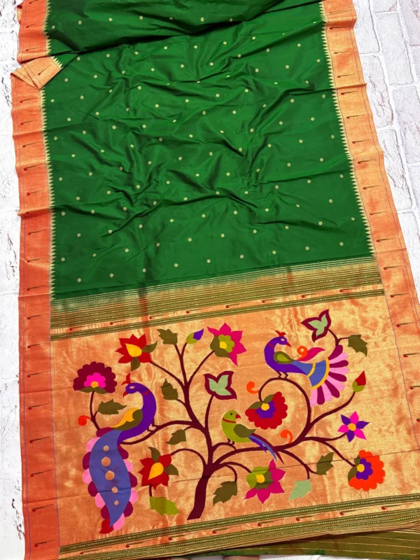 Green handloom pure silk Paithani — actual pallu